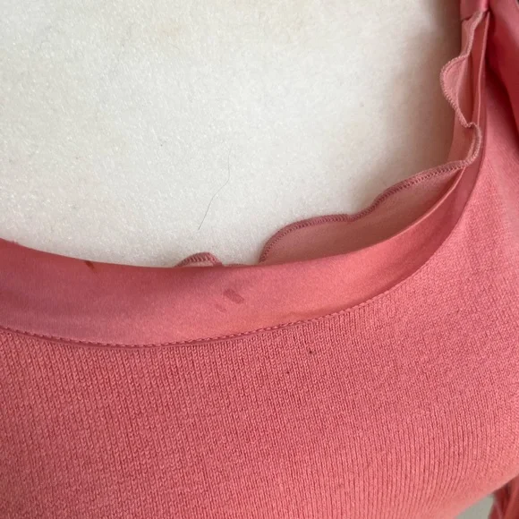 Banana Republic lightweight coral sweater with stain ribbon - Picture 10 of 13